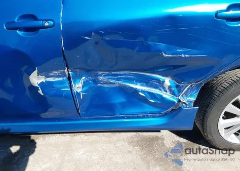 2010 Toyota Corolla S z USA, uszkodzony, nr VIN 2T1BU4EE4AC300379